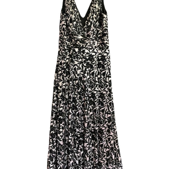 Betsy & Adam Dresses & Skirts - Betsy & Adam Black and White Maxi Dress